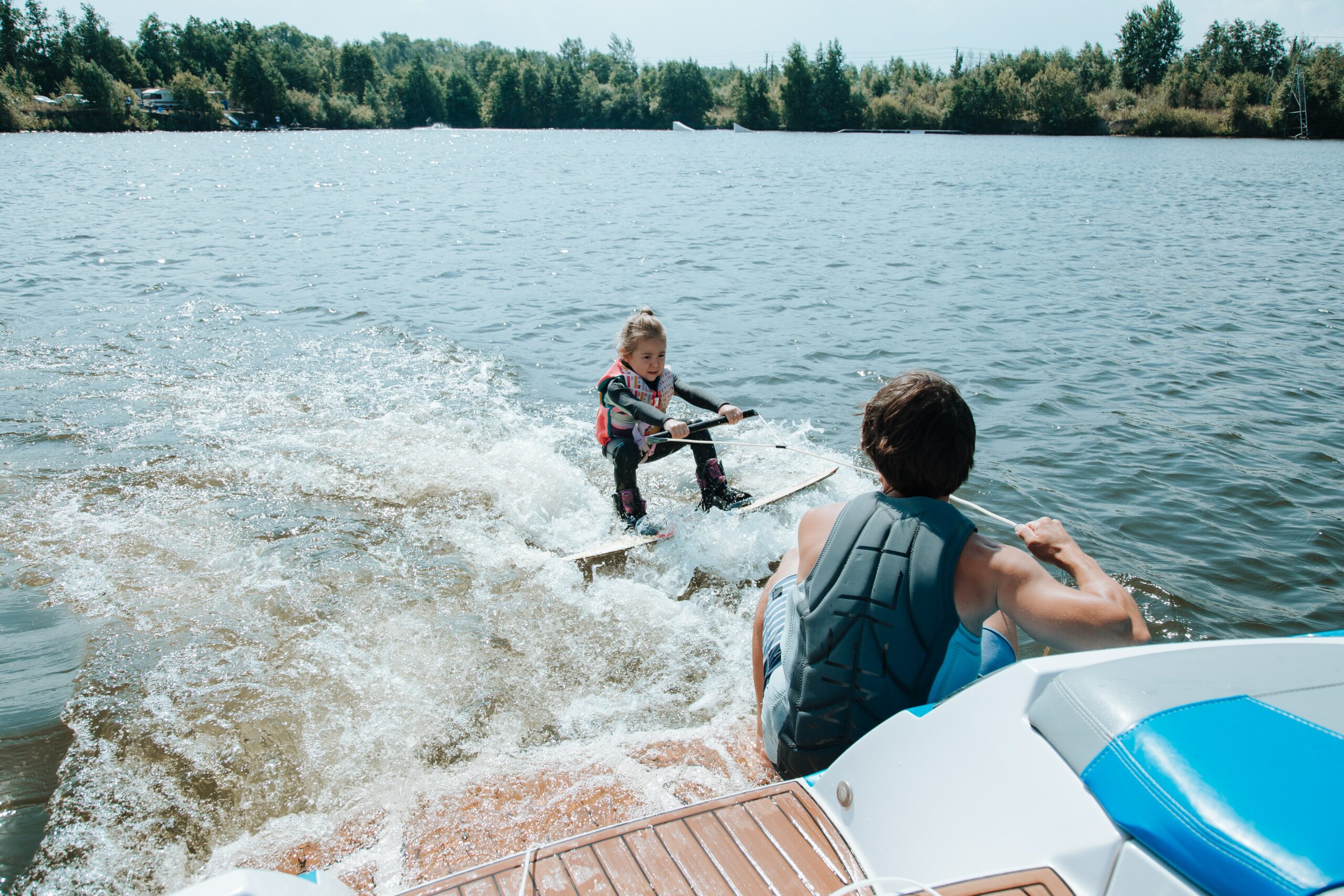 Search wakeboarding boat on Wake boat sharing app
